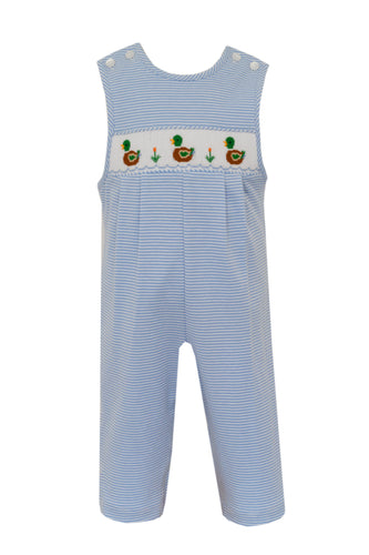 Introduce your little one to the wonders of nature with our Mallard Duck Blue Stripe Knit Bubble! Made for infant boys, this short sleeve knit bubble features a cute Mallard Duck design and classic blue stripes. Soft and comfortable, it's perfect for your little adventurer.