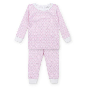 Introducing the Ava Scalloped Pink Pajama Set, a must-have for your little one's sleepwear collection. With its beautiful Lila &amp; Hayes design, delicate scalloped detailing on the collar, and comfy long sleeves, this set is perfect for girls ages 2t-6. Give your child the gift of comfort and style with this charming pajama set.