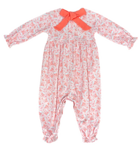 The Isla Knit Long Bubble in Gumball Print is perfect for your little girl! Made with 100% Pima Cotton, it features a playful Gumball print and a cute bow in the back. Keep your toddler comfortable and stylish in this James & Lottie piece.